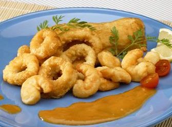 Fritura Pescanova con salmorejo