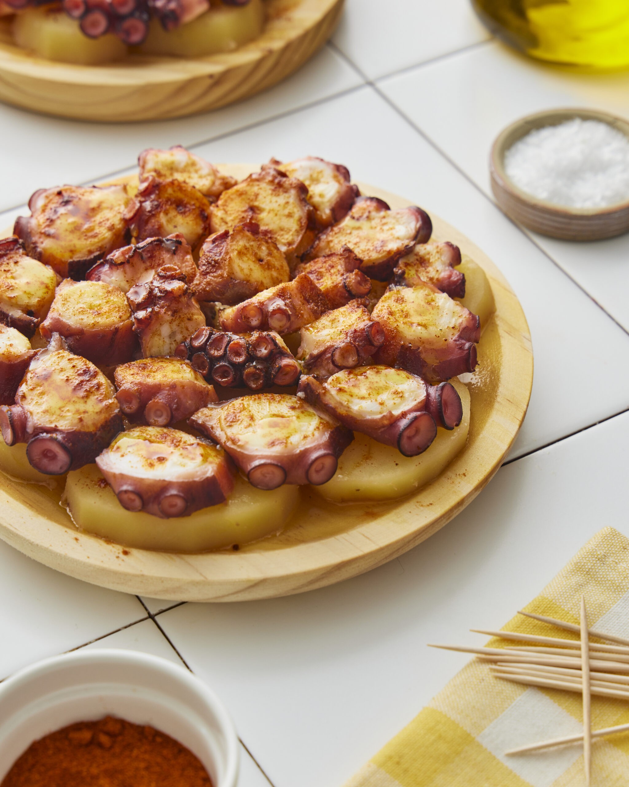 Pulpo a la gallega con patatas