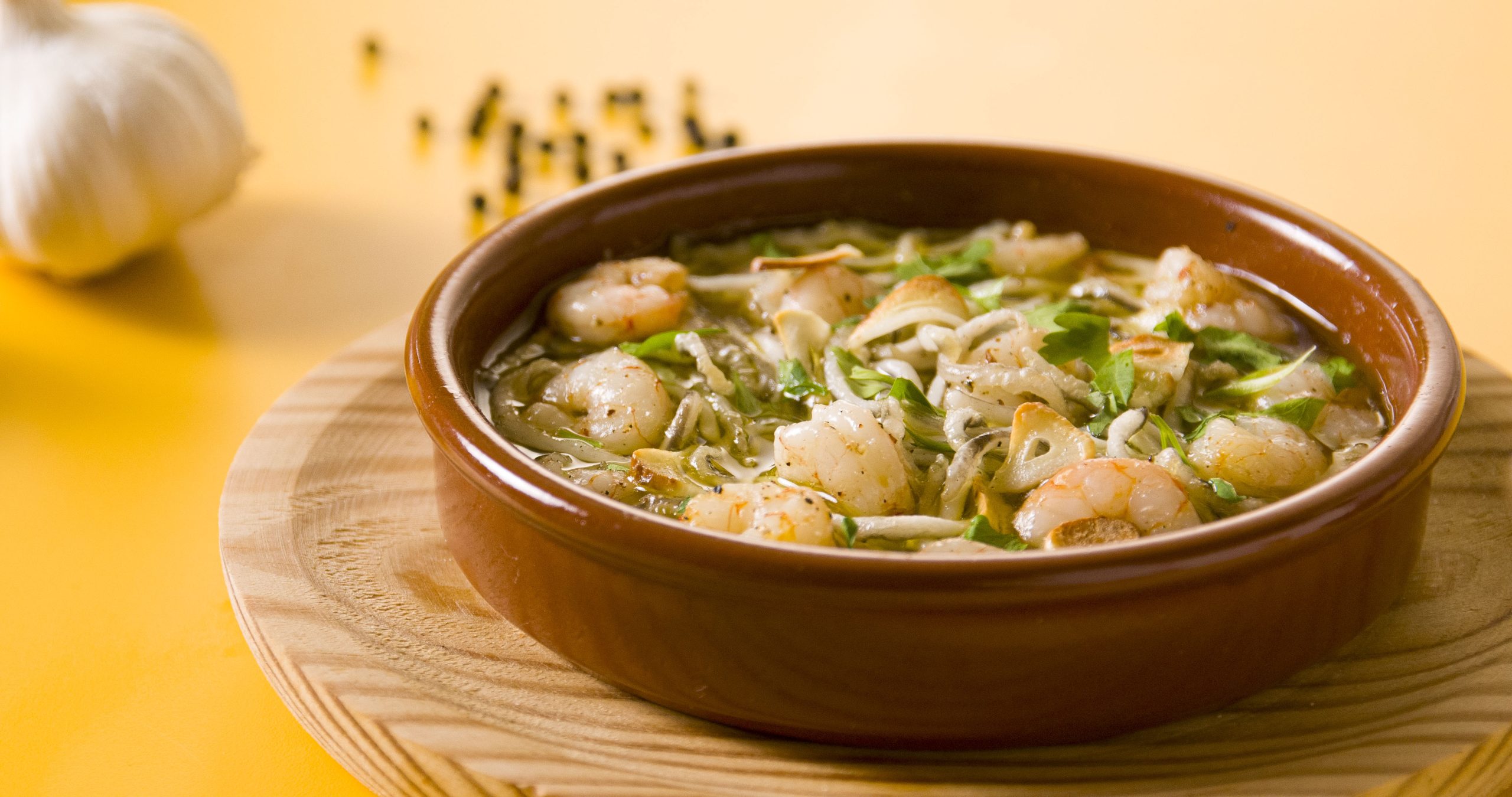 Cazuela de Gambas y Angruiñas al ajillo en Airfryer